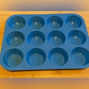 Blue Silicon Muffin Pan
